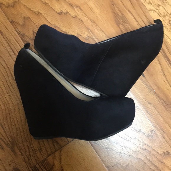 Wedges - Picture 1 of 1